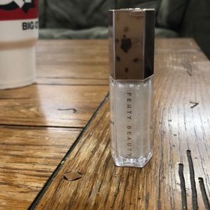 Fenty Beauty Gloss Bomb